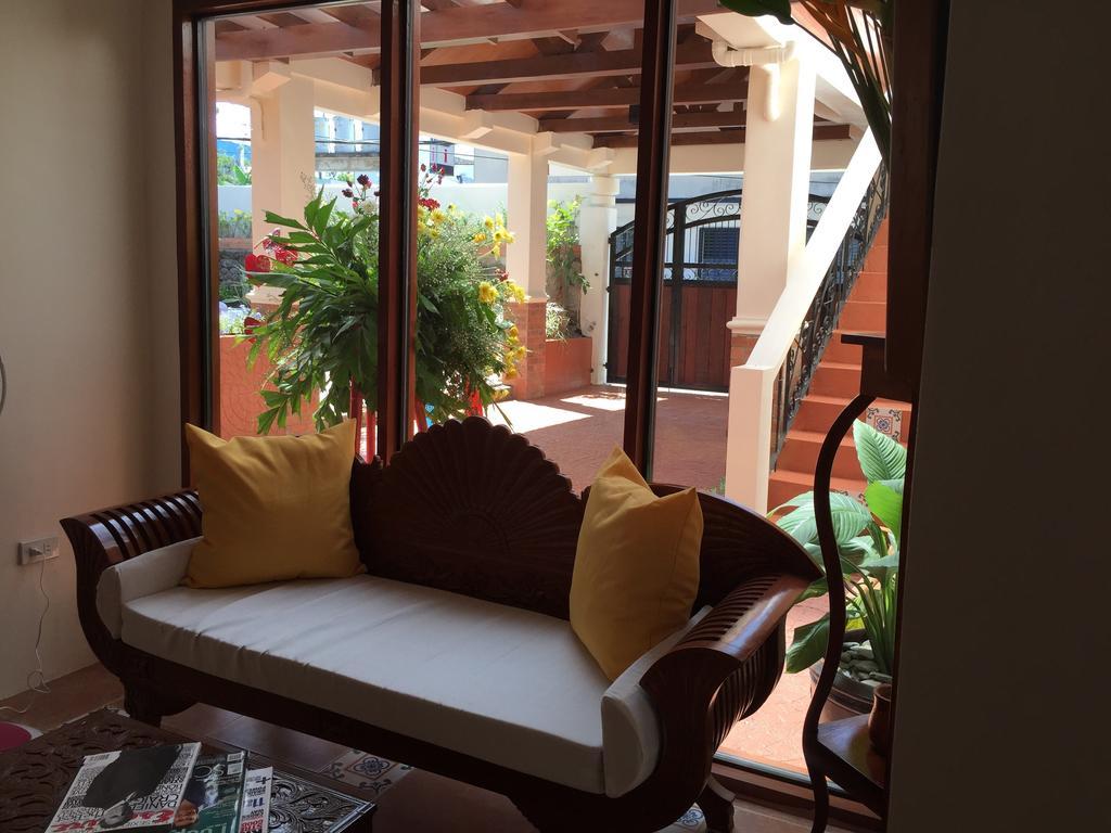 Casa Roces Acomodação com café da manhã Legazpi Exterior foto