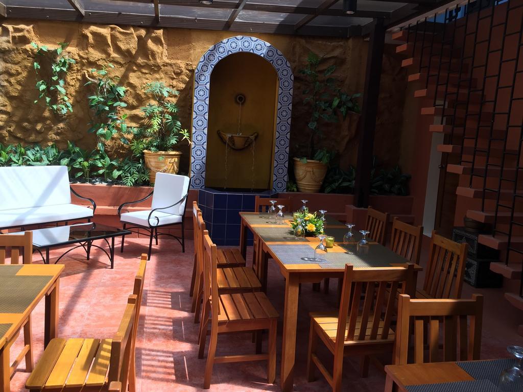 Casa Roces Acomodação com café da manhã Legazpi Exterior foto