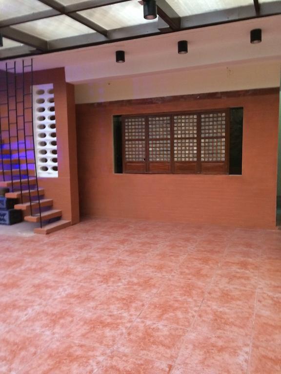 Casa Roces Acomodação com café da manhã Legazpi Exterior foto