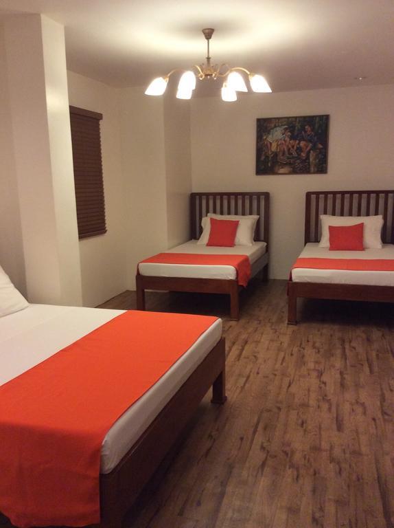 Casa Roces Acomodação com café da manhã Legazpi Quarto foto